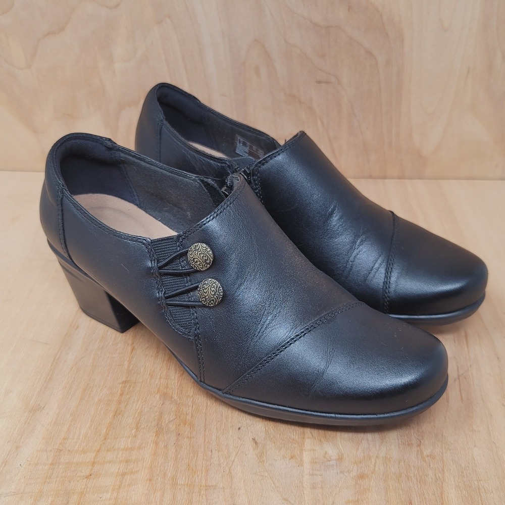 Clarks Womens Clogs Size 7.5 black Leather Side Zip Casual Shoes 22545